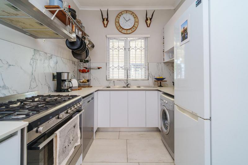 3 Bedroom Property for Sale in Harfield Village Western Cape